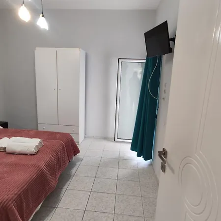 Apartament White Coral 2 *