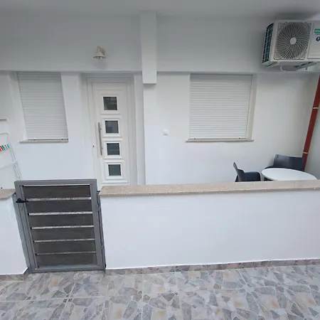 Apartman White Coral 2 *